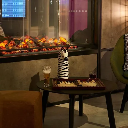 Szálloda Moxy Paris Charles De Gaulle Airport Roissy-en-France