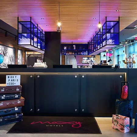 Hotel Moxy Paris Charles De Gaulle Airport 3*