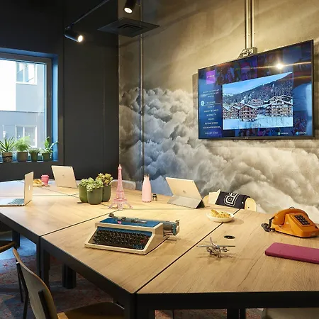 Szálloda Moxy Paris Charles De Gaulle Airport Roissy-en-France