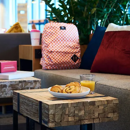 מלון Moxy Paris Charles De Gaulle Airport 3*