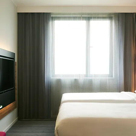 Moxy Paris Charles De Gaulle Airport מלון רואיסי-אן-פרנס