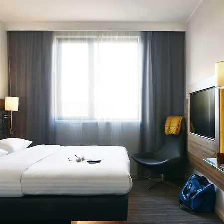 Moxy Paris Charles De Gaulle Airport מלון רואיסי-אן-פרנס