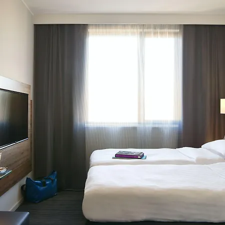 Moxy Paris Charles De Gaulle Airport Roissy-en-France