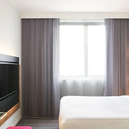 מלון Moxy Paris Charles De Gaulle Airport