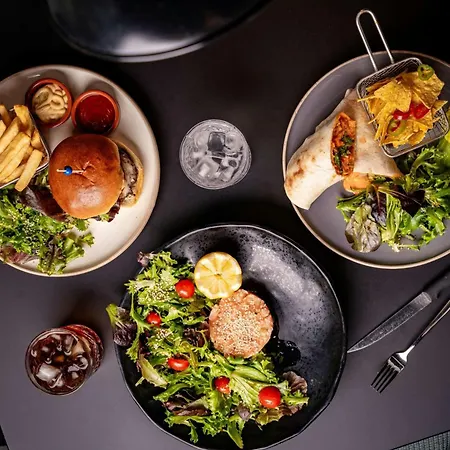 Moxy Paris Charles De Gaulle Airport 3*