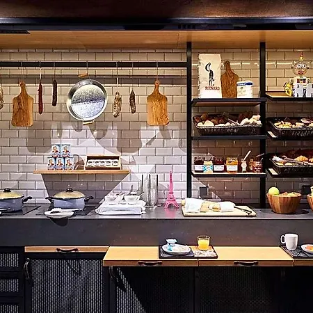 Moxy Paris Charles De Gaulle Airport Roissy-en-France