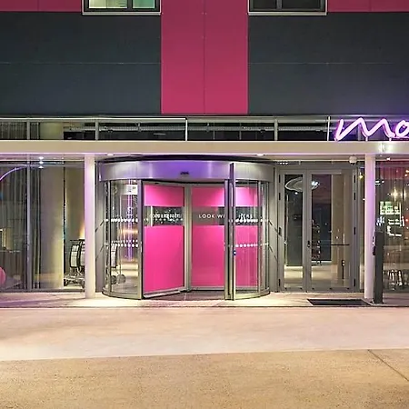 Hotel Moxy Paris Charles De Gaulle Airport 3*