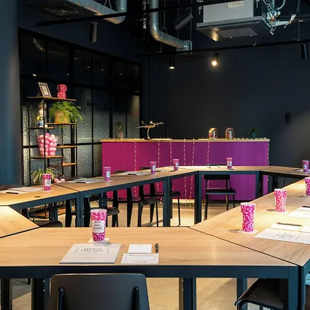 Moxy Paris Charles De Gaulle Airport 3* Roissy-en-France