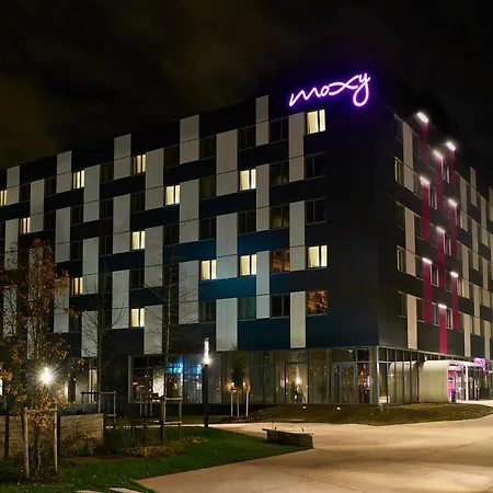 Moxy Paris Charles De Gaulle Airport 3* Roissy-en-France