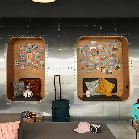 Szálloda Moxy Paris Charles De Gaulle Airport 3*