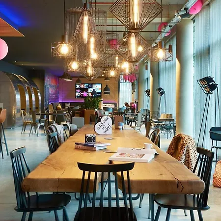 Moxy Paris Charles De Gaulle Airport Ρουασί-αν-Φρανς