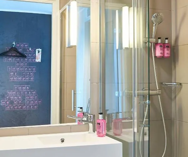 Moxy Paris Charles De Gaulle Airport Hotel 3*