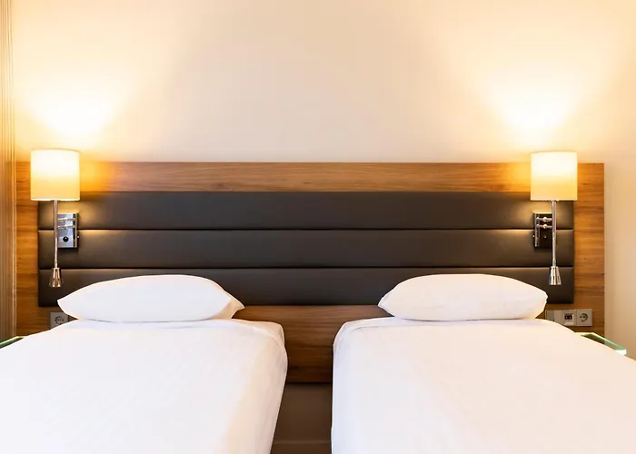 호텔 Moxy Paris Charles De Gaulle Airport 3*