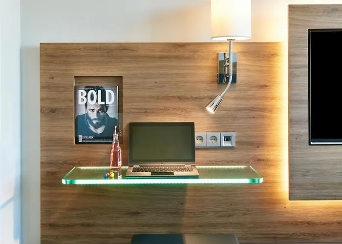 Hotel Moxy Paris Charles De Gaulle Airport