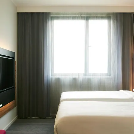 Otel Moxy Paris Charles De Gaulle Airport Roissy-en-France