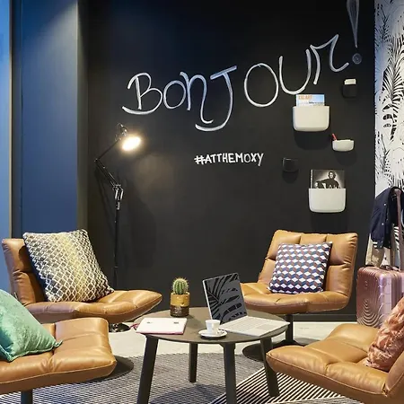 Moxy Paris Charles De Gaulle Airport Otel