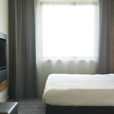 Otel Moxy Paris Charles De Gaulle Airport Roissy-en-France